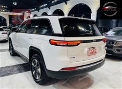 جیپ گراند شیرۆکی